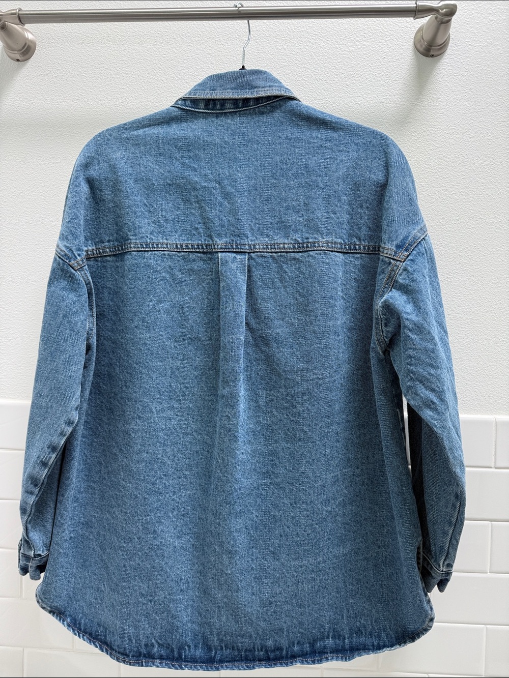 LIKE NEW Blu Pepper Denim Shacket Oversized Jean Jacket Medium Wash Blue Small - Picture 7 of 11